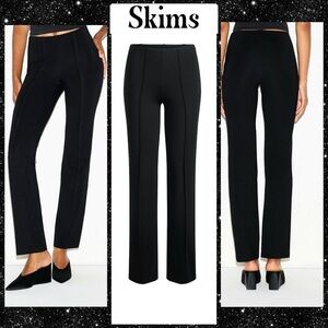 Skims HIGH-WAISTED PINTUCK STRAIGHT LEG PANT Obsidian